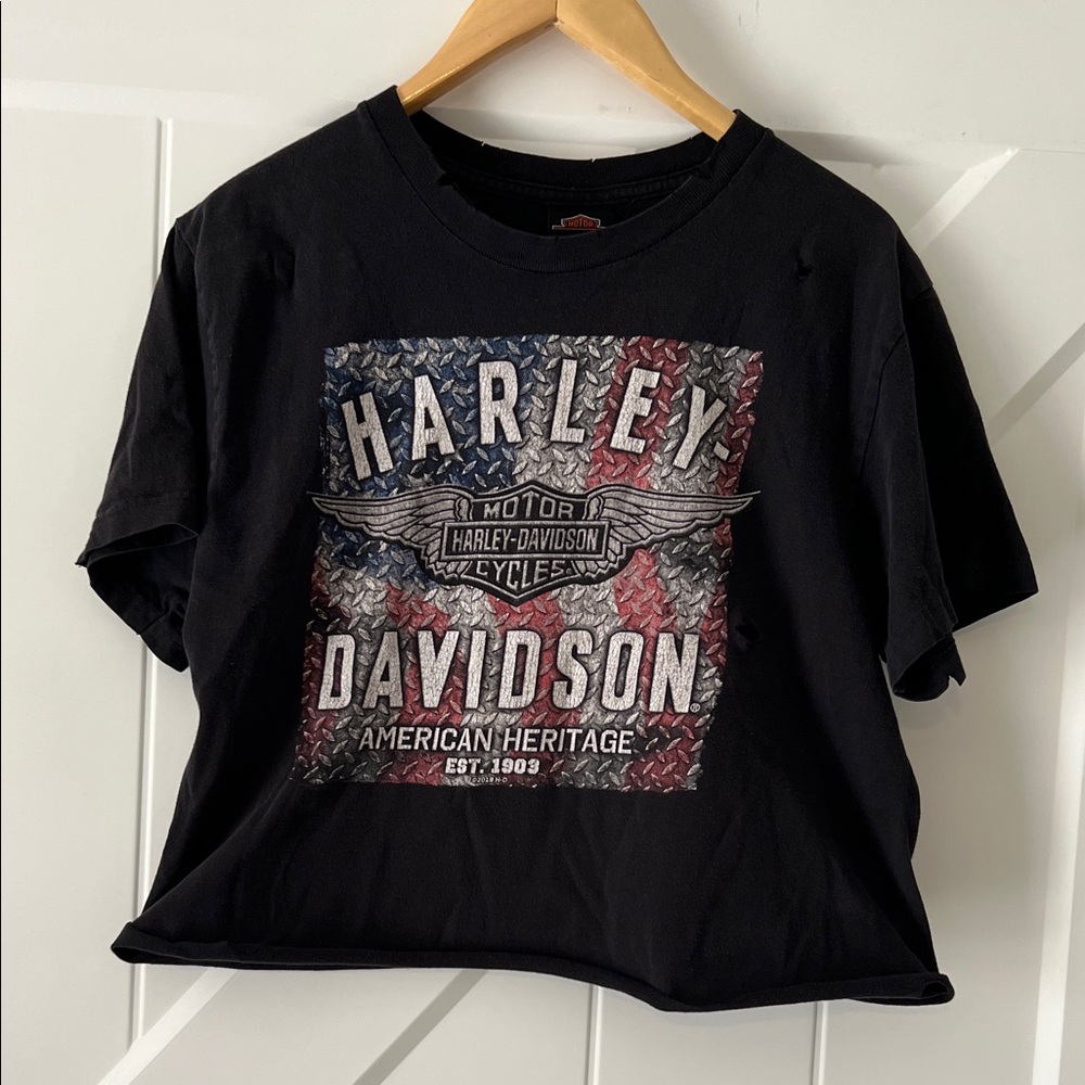 Harley-Davidson Cropped & Distressed Tee size Medium